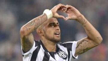 Arturo Vidal sufre por su amigdalitis.