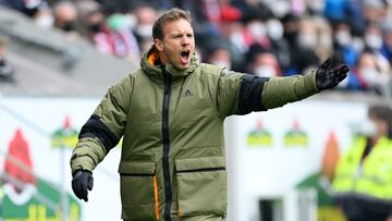 FREIBURG IM BREISGAU, GERMANY - APRIL 02: Julian Nagelsmann, Head Coach of FC Bayern Muenchen reacts during the Bundesliga match between Sport-Club Freiburg and FC Bayern München at Europa-Park Stadion on April 02, 2022 in Freiburg