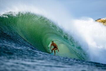 Finalista del Nikon Surf Photo of the Year 2019.