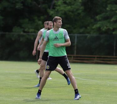 Gastón Sauro: dolores, frustraciones y lucha para poder sonreír de nuevo con la pelota