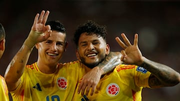 Soccer Football - World Cup - CONMEBOL Qualifiers - Venezuela v Colombia - Estadio Monumental de Maturin, Maturin, Venezuela - September 9, 2025 Colombia's Luis Suarez celebrates scoring their fourth goal to complete a hat-trick with James Rodriguez REUTERS/Leonardo Fernandez Viloria