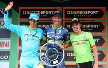 El italiano Diego Rosa, segundo, compartió el podio del Giro de Lombardía con dos colombianos: Esteban Chaves (ganador) y Rigoberto Urán (tercero).