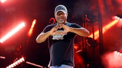 Age is just a number for Hootie and the Blowfish singer Darius Rucker: Meet his 33-year old fiancée Emily Deahl