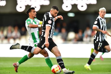 Chiki salva al Cartagena sobre la bocina