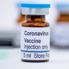 Una voluntaria de la vacuna de Moderna: "Te deja sin vida un día"