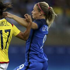 Francia amarga el debut de Colombia con un 4-0