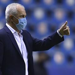 A Javier Aguirre no le preocupa la falta de gol en Rayados