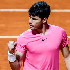 Alcaraz regresa con victoria ante Djere en Buenos Aires