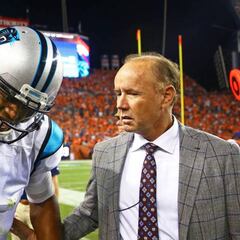 El padre de Cam Newton acude en auxilio de su hijo