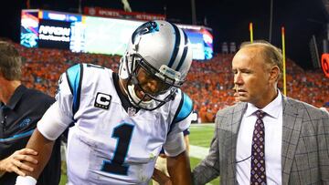 Cam Newton sufrió lo suyo durante el encuentro que enfrentó a Carolina Panthers y a Denver Broncos.