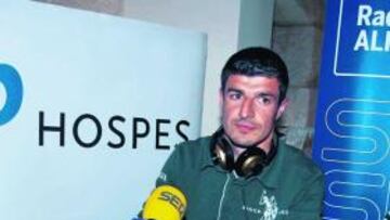 <b>ILUSIONADO. </b>César Martín asistió ayer a las 'Tertulias 5 estrellas', en el hotel Hospes Amérigo.