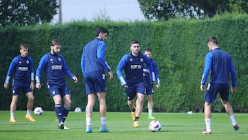 Jugadores de Osasuna durante un entrenamiento.
