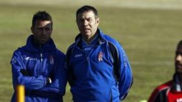 <b>LO DE SIEMPRE. </b>Los jugadores, como tantas otras veces, cambian de actitud y se ponen a trabajar a fondo con nuevo técnico.