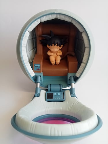 Goku bebé en cápsula Saiyan por Banpresto