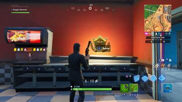 La estrella de batalla secreta est&aacute; en un mostrador del interior de la helader&iacute;a del desierto