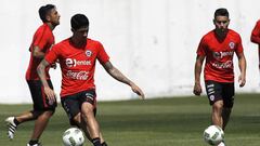Pizzi se decide por Hernández para jugar en la Roja ante Uruguay