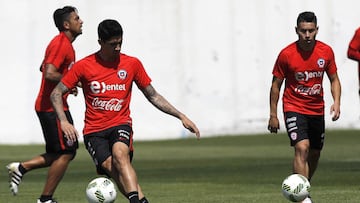 Pizzi se decide por Hernández para jugar en la Roja ante Uruguay
