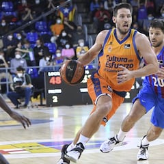 Un enorme Valencia acaba con la imbatibilidad del Barça