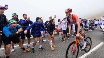 Arensman: “Ganar una etapa así en mi primer Tour es increíble”