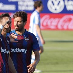 Morales nivela el espuelazo de Isak