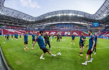 España se prepara para su partido ante Irán