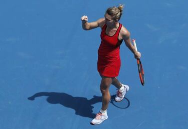 Sleep and chocolate – Halep too exhausted to think about tennis