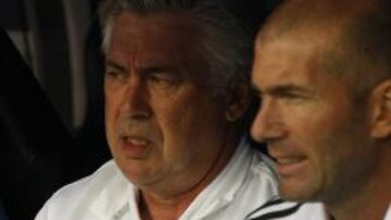 Ancelotti, en el Bernabéu con Zidane.