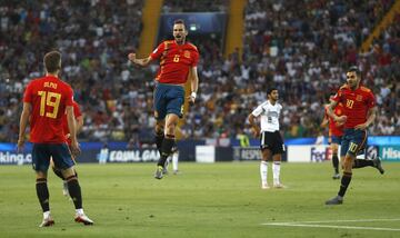 1-0. Fabián Ruiz celebró el primer gol.