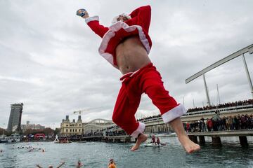 108 edición de la Copa Nadal, la tradicional prueba que el día de Navidad organiza el Club Natación Barcelona en las aguas del Puerto de Barcelona.