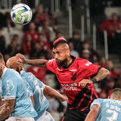 Otra respuesta de Guarello a Vidal por Felicevich: una lista de 26 jugadores