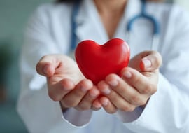 Kristian Paavonen, cardiólogo: “Un sueño de mala calidad a lo largo del tiempo nos expone a arritmias y eleva la presión arterial”