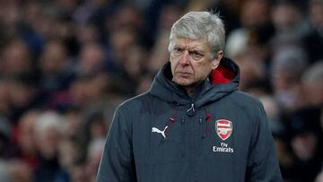 Wenger: "Los futbolistas ingleses son expertos en simulación"