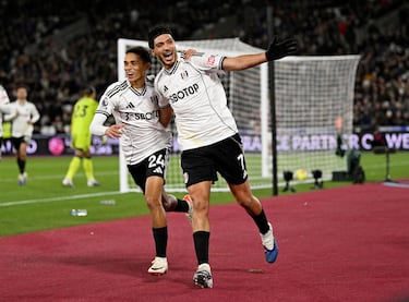 Raúl Jiménez hace historia: entra al Top 7 de goleadores americanos en la Premier League