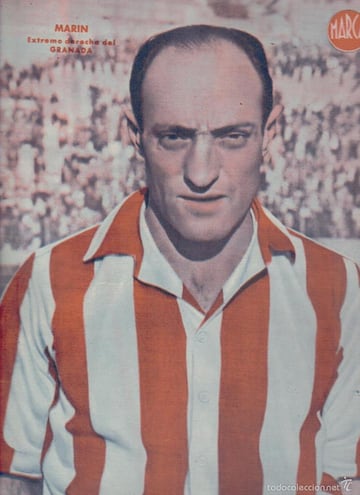 Jugó con el Atlético de Madrid entre 1928 y 1936. Vistió la camiseta del Granada desde 1941 hasta 1945. 