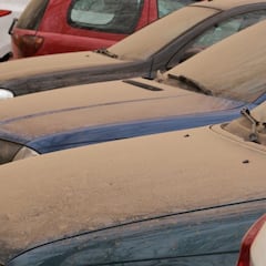 Una ciudad se queda sin agua y el alcalde recomienda a los vecinos llevar los coches sucios