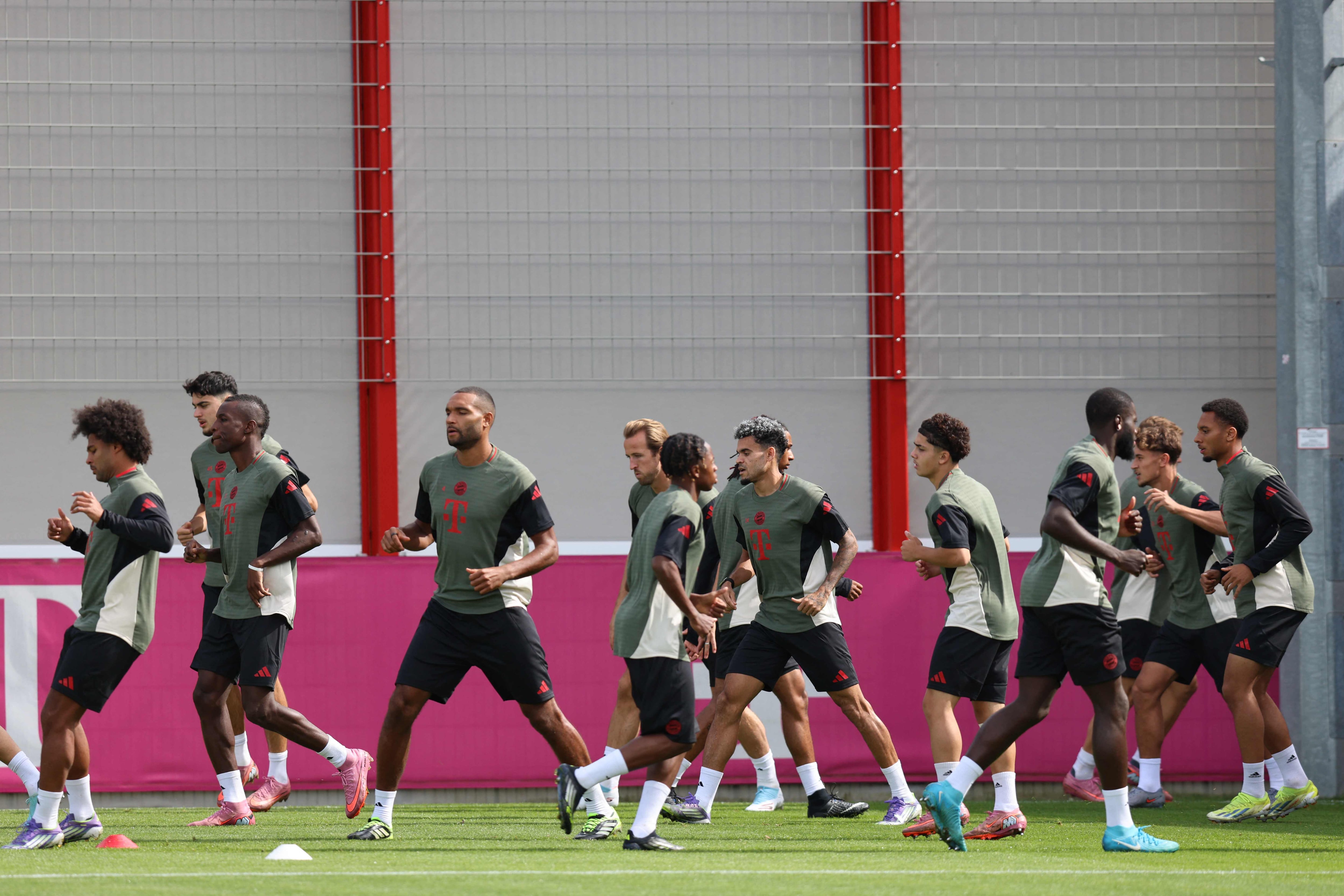 Bayern Múnich - Chelsea: TV, horario y cómo ver online a Luis Díaz en la Champions League