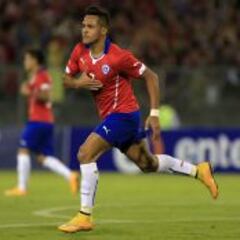 Sánchez fue la figura de un equipo que falló en defensa