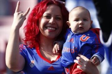 Hinchas de Universidad de Chile en un nuevo Superclásico. 