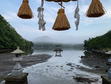 Puerta Torii del santuario de Watatsumi, Tsushima. Foto: Yuichi Hirayama.