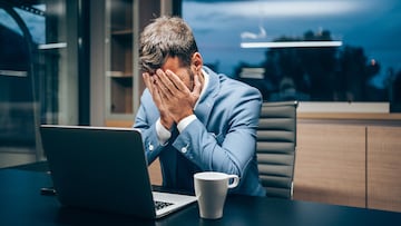 These are the physical and professional signs that indicate that continuing in the same position may have long-term consequences.