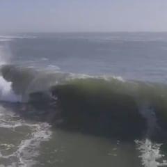Kelly Slater rompe 3 tablas en un solo baño en la ola más famosa de África