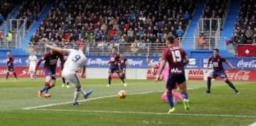 Benzema marca el 0-1.