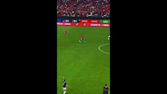 Esta es la jugada de Vidal que se robó todas las miradas ante Paraguay