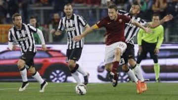 Juventus de Vidal igualó ante la Roma y mantiene la distancia