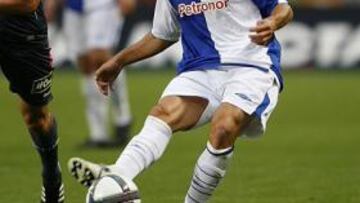 <b>PASO ATR?S. </b>Koikili, durante el amistoso que enfrent¨® en pretemporada al Athletic con el Lens.