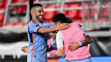New York City came from behind against Tigres on Tuesday, goals by Maxi Moralez and Santiago Rodríguez earning the Boys in Blue a 2-1 last-16 triumph.