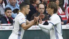 Lucas V&aacute;zquez entra en el terreno de juego por Modric. 
 
 
 
 