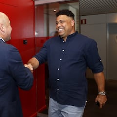 Ronaldo Nazário visita la redacción de Diario As