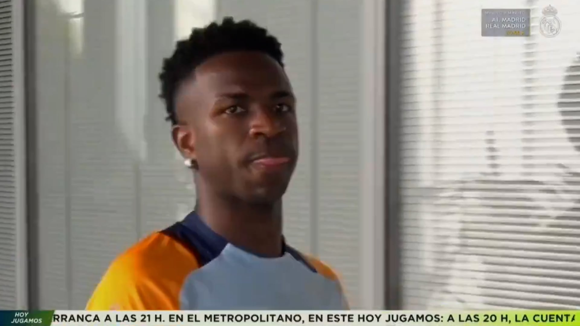 El gesto de Vinicius a la cámara de RMTV que se ha hecho viral entre el madridismo a pocas horas del derbi