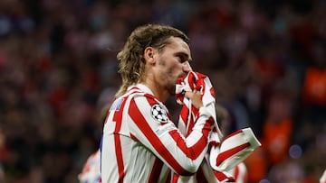 MADRID, 30/09/2025.- El delantero francés del Atlético de Madrid Antoine Griezmann celebra tras anotar el 3-0, su gol número 200, durante el partido de Liga de Campeones que Atlético de Madrid y Eintracht de Fránkfurt disputan este martes en el estadio Metropolitano, en Madrid. EFE/ Juanjo Martín